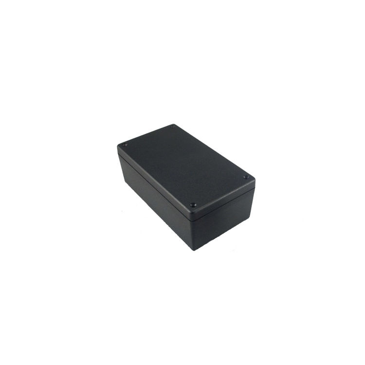 HH070 Plastik Kutu Siyah (76x136x50mm)